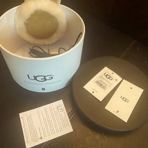 UGG Bluetooth Earmuffs